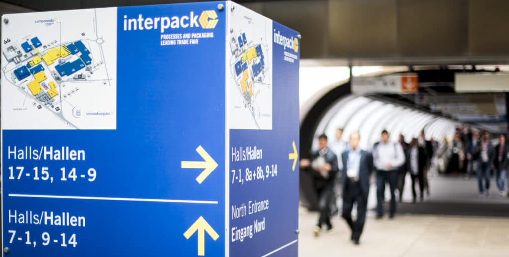 Totem de señalización de la Interpack 2023